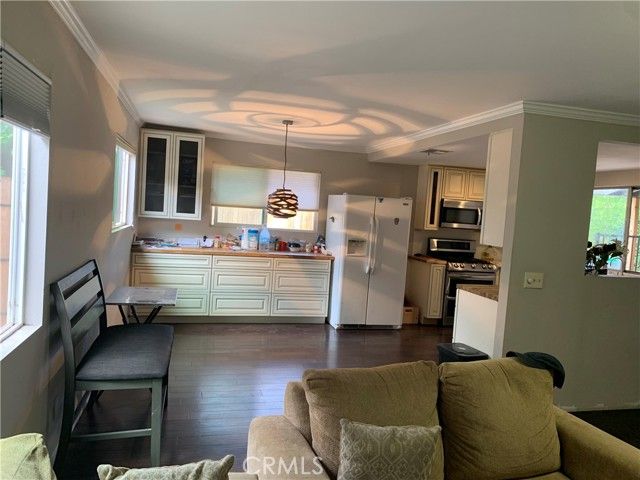 685 Holly, Hemet, CA 92543