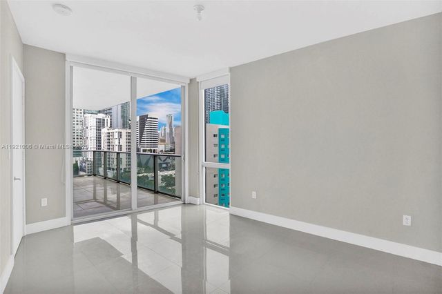 1010 SW 2nd Ave 1004, Miami, FL 33130