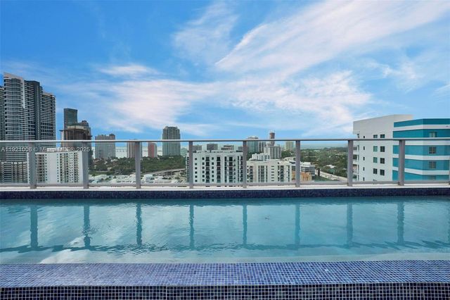 1010 SW 2nd Ave 1004, Miami, FL 33130