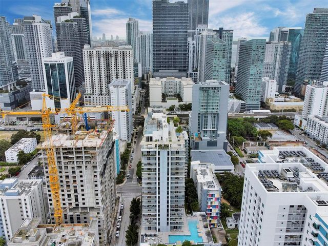 1010 SW 2nd Ave 1004, Miami, FL 33130