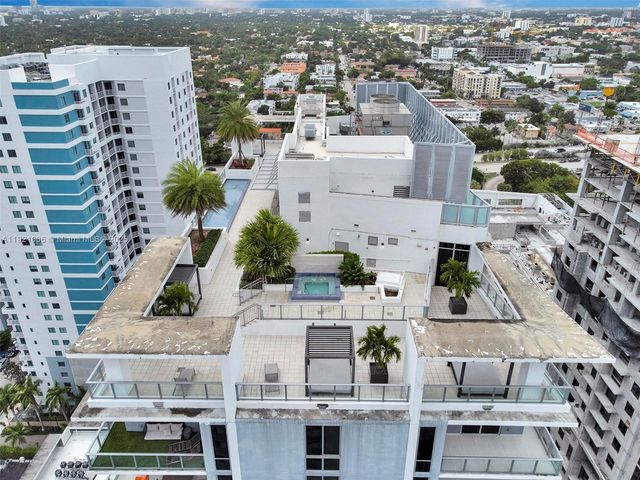 1010 SW 2nd Ave 1004, Miami, FL 33130