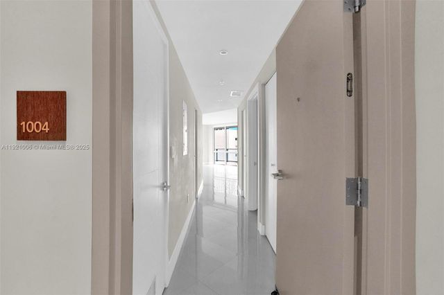 1010 SW 2nd Ave 1004, Miami, FL 33130