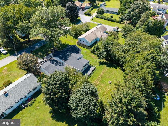 719 CARDINAL AVE, Bear, DE 19701