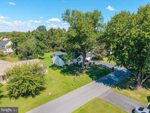 719 CARDINAL AVE, Bear, DE 19701