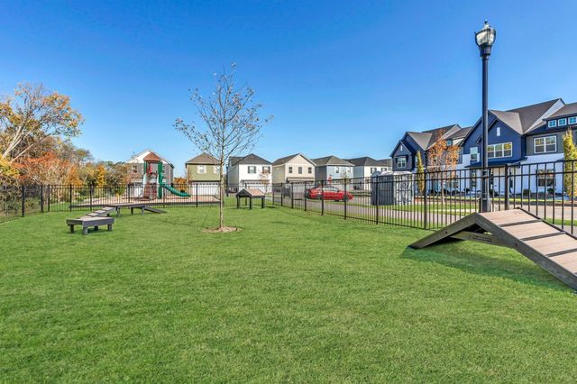 348 Twig PVT Ct, Hendersonville, TN 37075