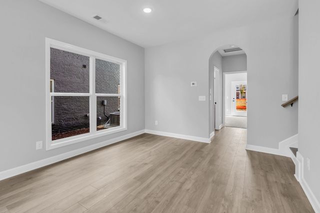 348 Twig PVT Ct, Hendersonville, TN 37075