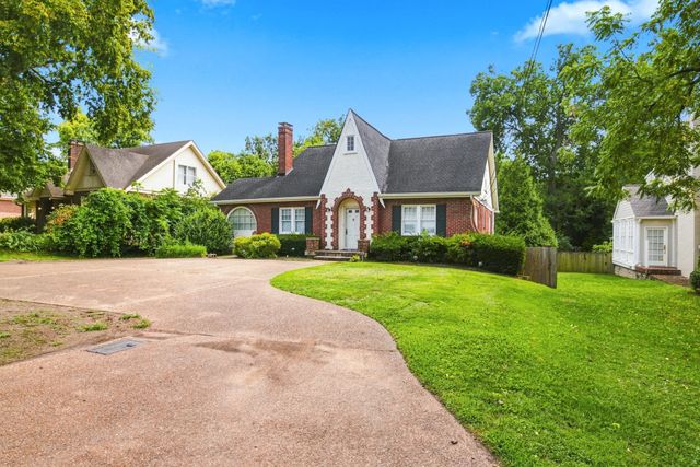 1621 S Observatory Dr, Nashville, TN 37215