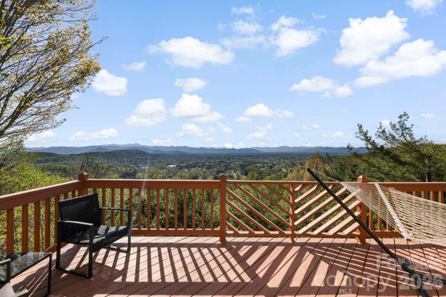 76 Distant View Drive, Asheville, NC 28803