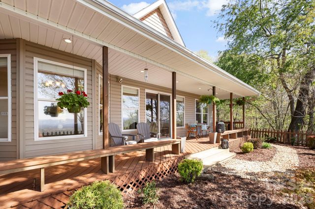 76 Distant View Drive, Asheville, NC 28803
