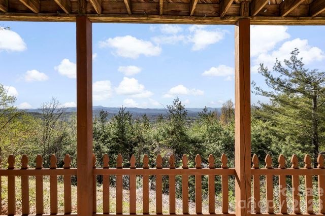 76 Distant View Drive, Asheville, NC 28803