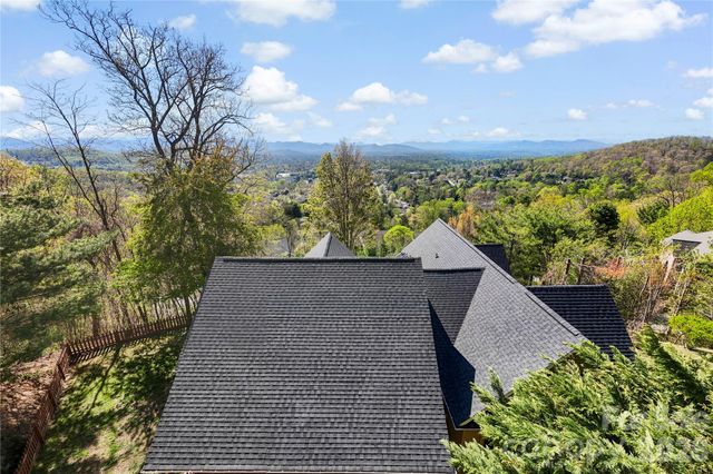 76 Distant View Drive, Asheville, NC 28803