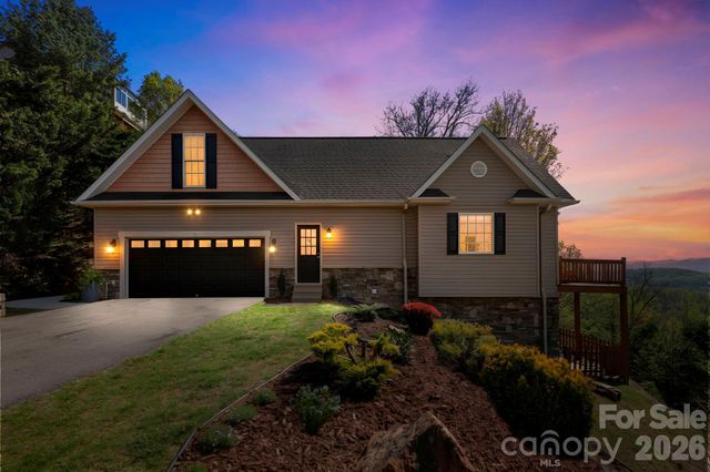 76 Distant View Drive, Asheville, NC 28803