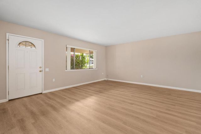 42280 Kansas Street, Palm Desert, CA 92211