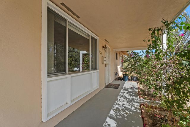 42280 Kansas Street, Palm Desert, CA 92211