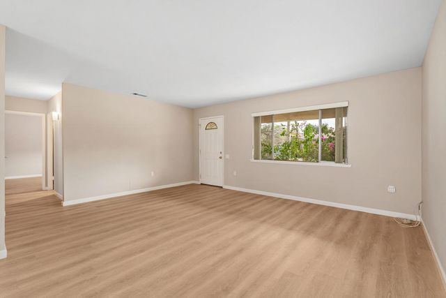 42280 Kansas Street, Palm Desert, CA 92211