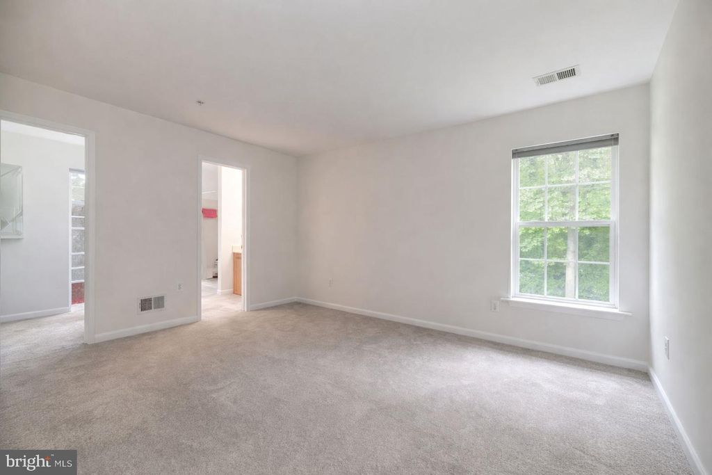 Image 35 of property listing at 6602 GREEN BRANCH LN, Upper Marlboro, MD 20772