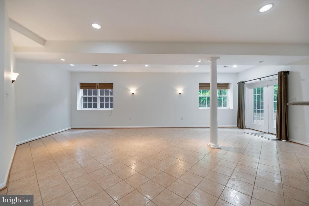 Image 40 of property listing at 6602 GREEN BRANCH LN, Upper Marlboro, MD 20772