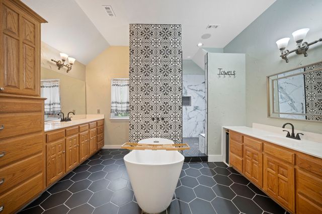 767 Farrar Road, Waxahachie, TX 75165