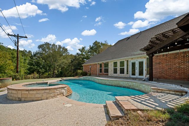767 Farrar Road, Waxahachie, TX 75165