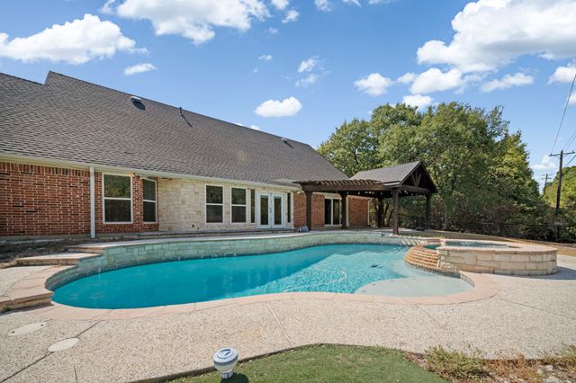 767 Farrar Road, Waxahachie, TX 75165