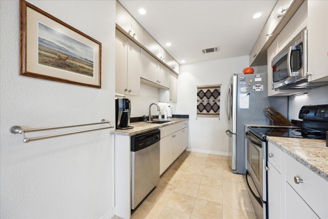 1801 Lavaca ST 9J, Austin, TX 78701