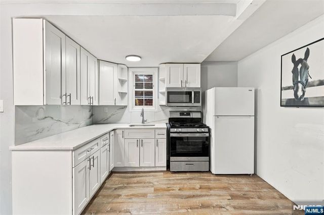 19 Summer Street, Lodi, NJ 07644