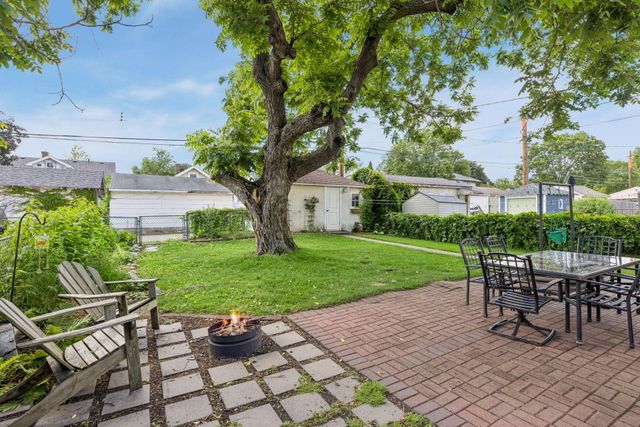 4136 25th Avenue S, Minneapolis, MN 55406