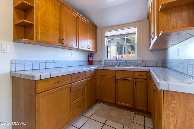 642 E 2nd Street, Tucson, AZ 85705