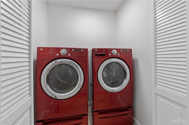 6213 N 17th Street, Mcallen, TX 78504