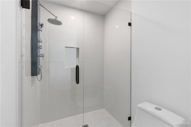 6213 N 17th Street, Mcallen, TX 78504