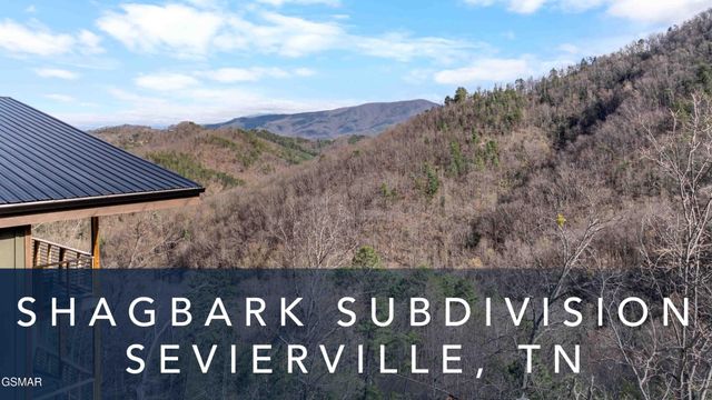 24 Sugar Maple Loop Road, Sevierville, TN 37862