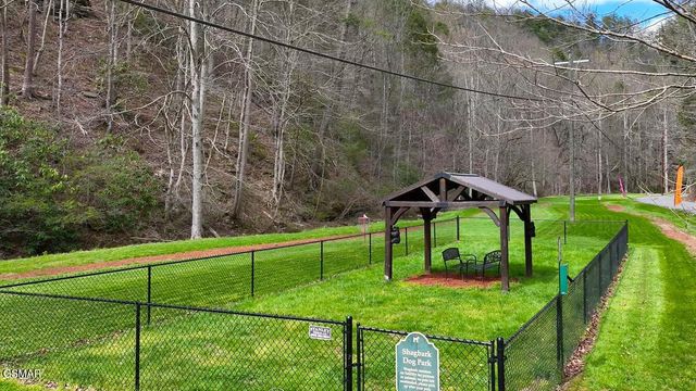 24 Sugar Maple Loop Road, Sevierville, TN 37862