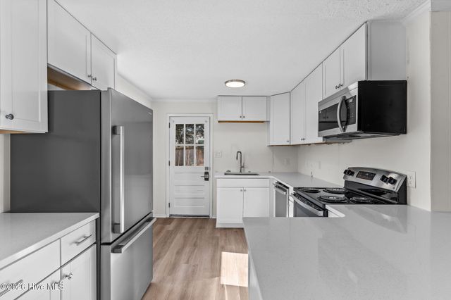 103 N Middleton Avenue, Oak Island, NC 28465