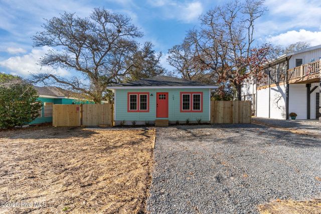 103 N Middleton Avenue, Oak Island, NC 28465