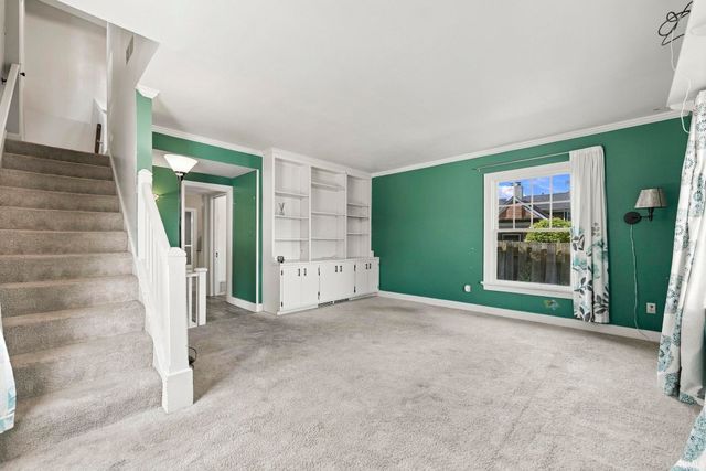 1142 W Foster Parkway, Fort Wayne, IN 46807