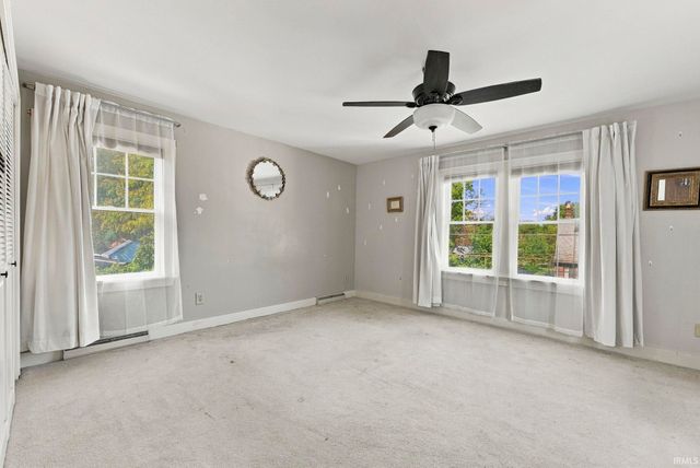 1142 W Foster Parkway, Fort Wayne, IN 46807