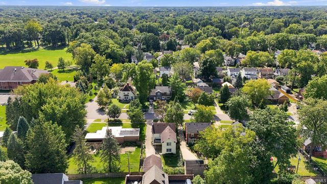 1142 W Foster Parkway, Fort Wayne, IN 46807