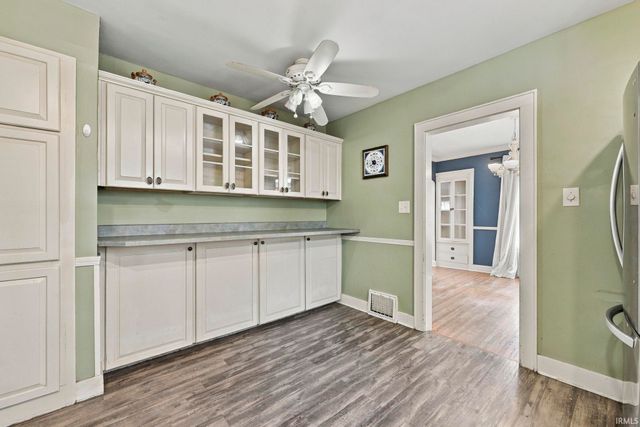 1142 W Foster Parkway, Fort Wayne, IN 46807