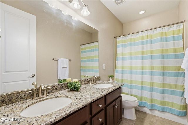 8954 W SELDON Lane, Peoria, AZ 85345