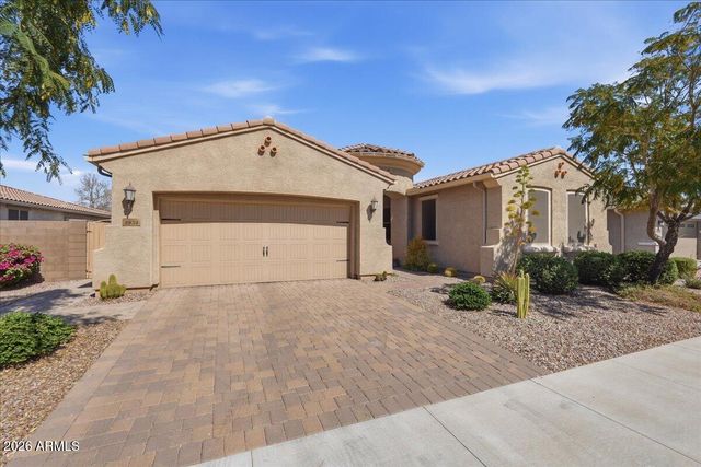 8954 W SELDON Lane, Peoria, AZ 85345