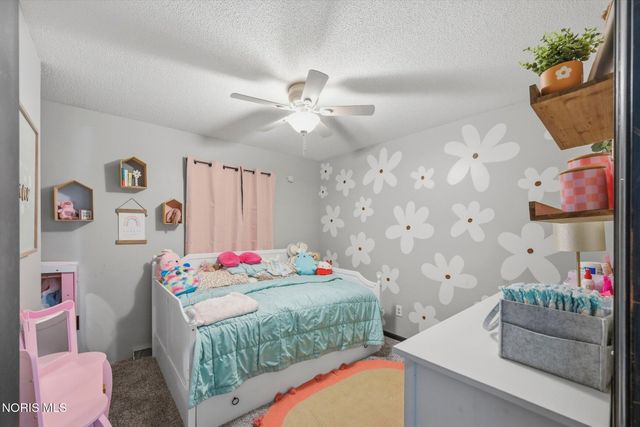 6857 Greentree Lane, Maumee, OH 43537