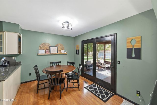 6857 Greentree Lane, Maumee, OH 43537
