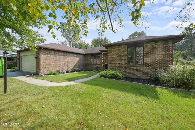 6857 Greentree Lane, Maumee, OH 43537