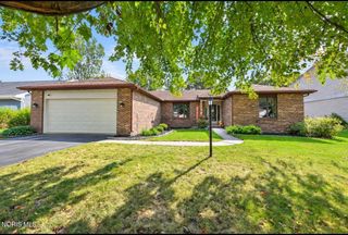 6857 Greentree Lane, Maumee, OH 43537