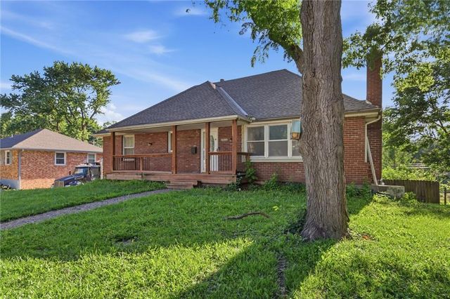 3404 S Grand Avenue, Independence, MO 64055