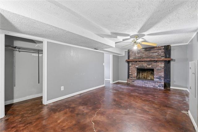 3404 S Grand Avenue, Independence, MO 64055