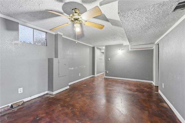 3404 S Grand Avenue, Independence, MO 64055