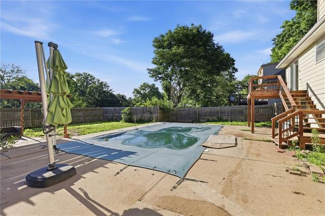 3404 S Grand Avenue, Independence, MO 64055