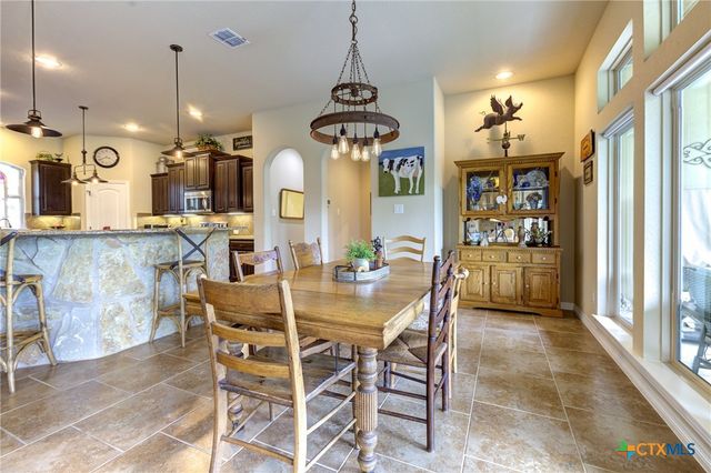 907 Shady Hollow, New Braunfels, TX 78132