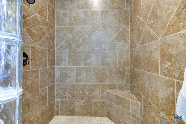 907 Shady Hollow, New Braunfels, TX 78132
